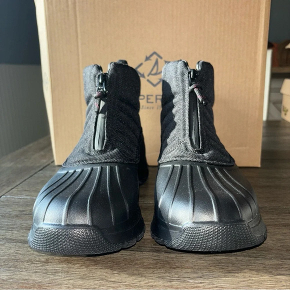 Sperry Duck Boots NIB - Picture 4 of 9
